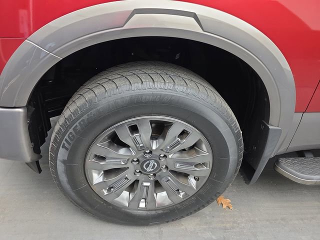 Used 2019 Nissan Titan Platinum Reserve image 15