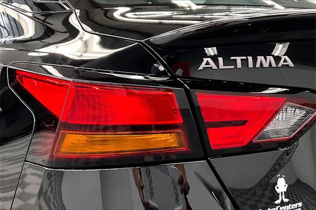 New 2025 Nissan Altima 2.5 SR w/ SR Premium Package image 17