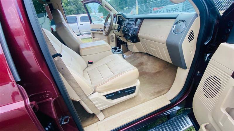 Used 2010 Ford F250 Lariat image 18