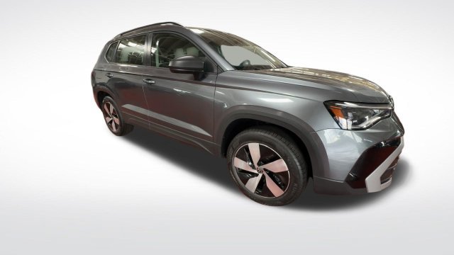 Certified 2025 Volkswagen Taos S AWD/4WD image 2