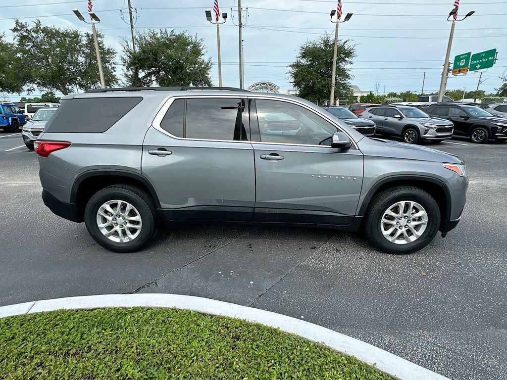 Used 2020 Chevrolet Traverse LT FWD image 4