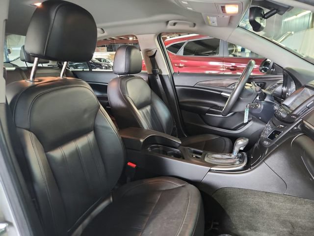 Used 2016 Buick Regal FWD image 22