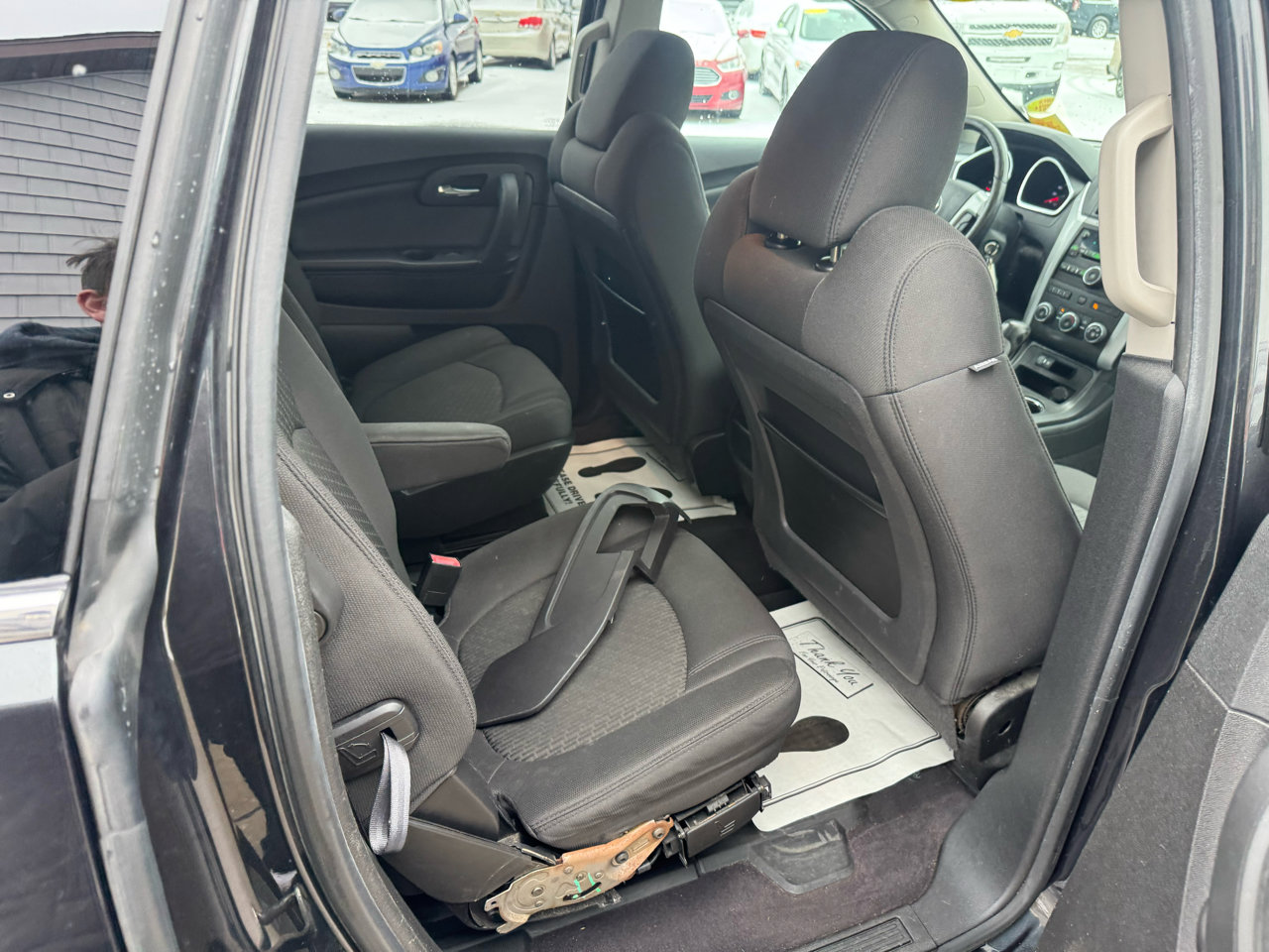 Used 2010 Chevrolet Traverse LT image 13