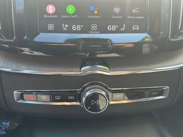 Certified 2025 Volvo XC60 B5 Plus AWD/4WD image 25