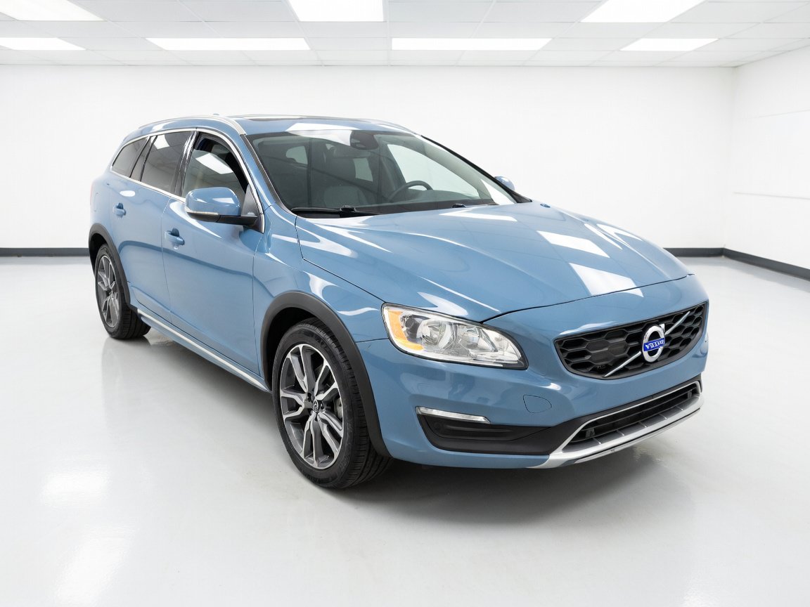 Used 2018 Volvo V60 T5 Cross Country w/ Convenience Package AWD/4WD image 3