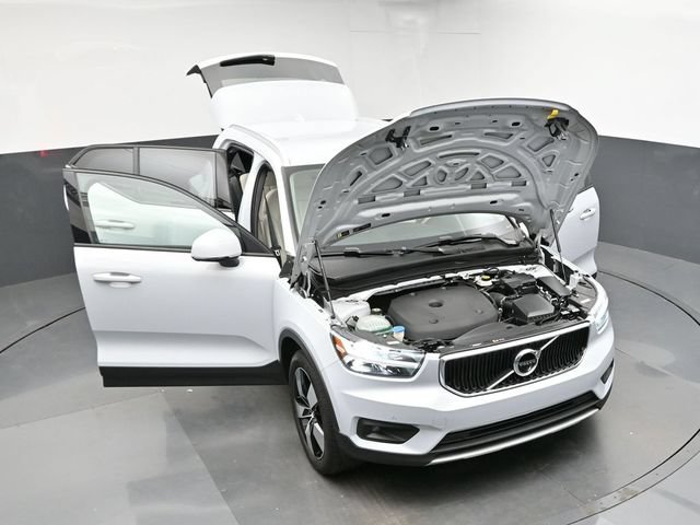 Used 2022 Volvo XC40 T4 Momentum FWD image 47