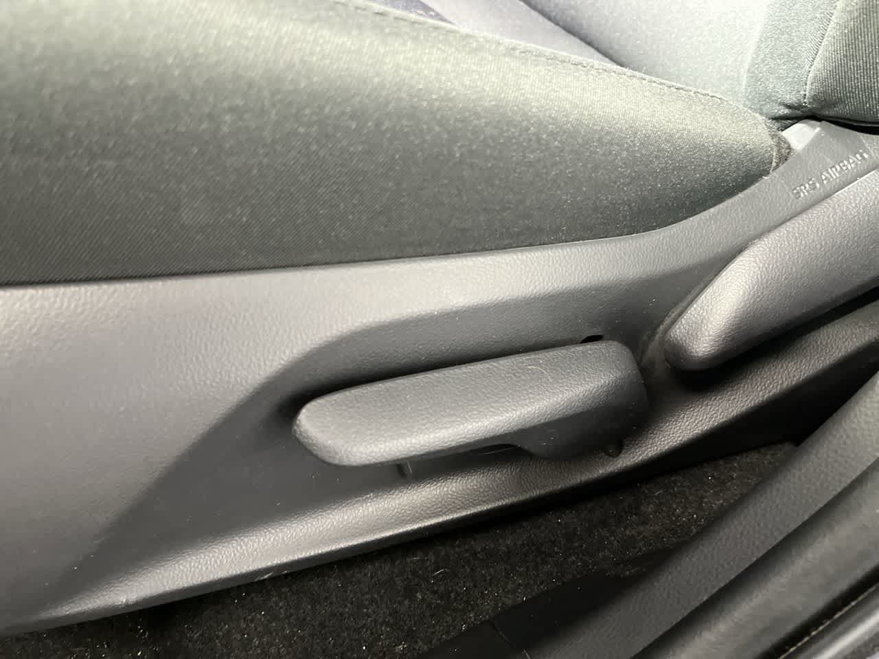 Used 2025 Toyota RAV4 LE AWD/4WD image 14