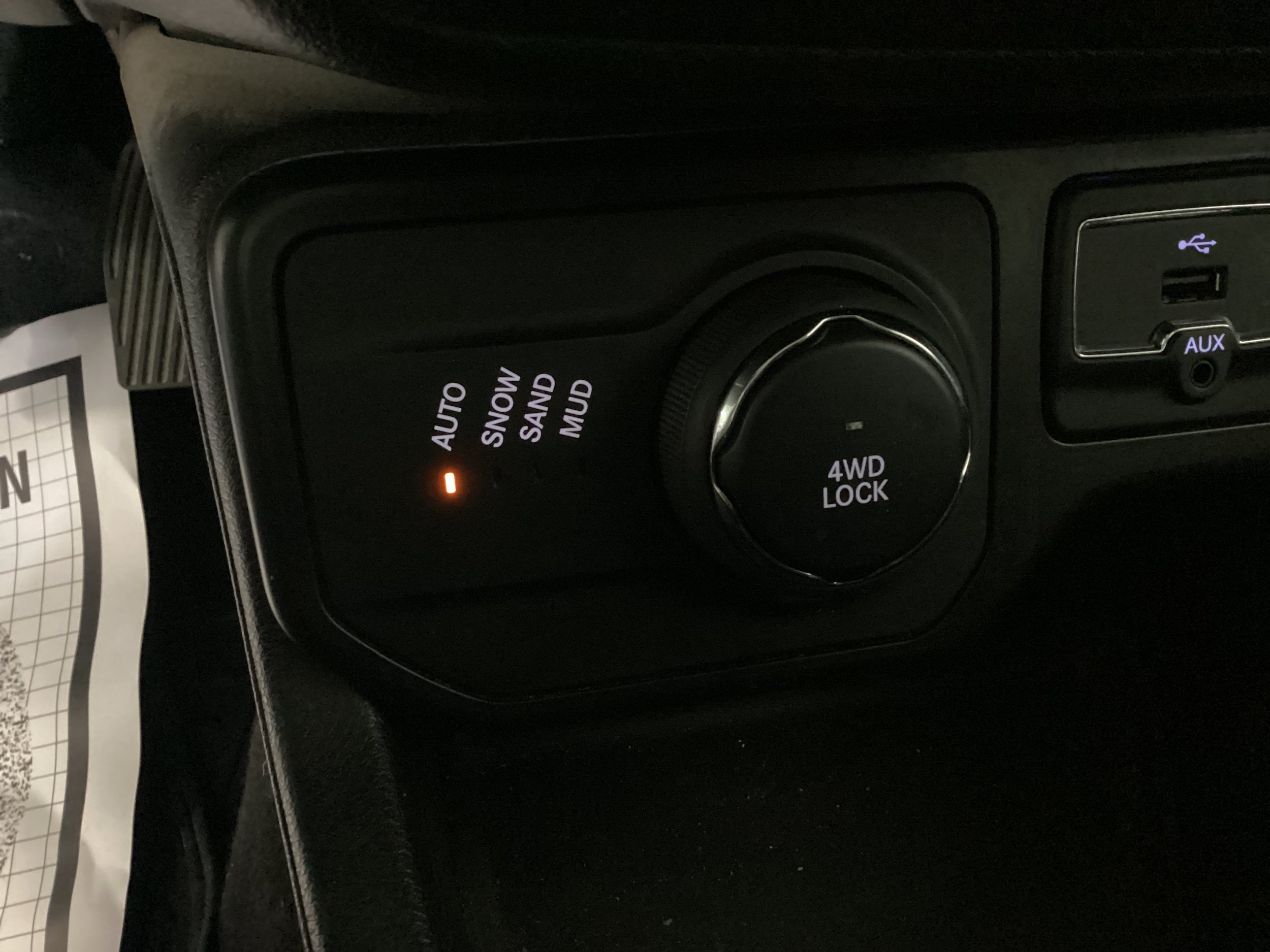 Used 2022 Jeep Renegade Limited AWD/4WD image 29