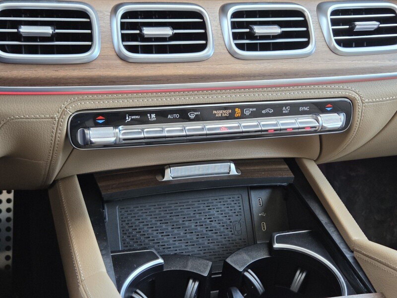 New 2026 Mercedes-Benz GLS 580 4MATIC image 26