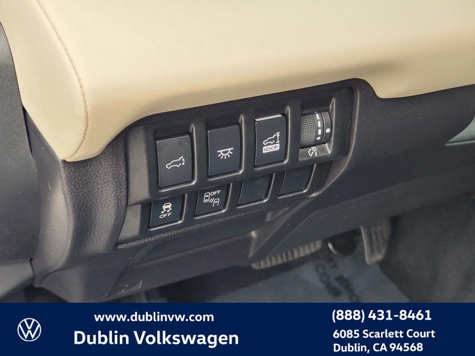 Used 2021 Subaru Ascent Limited w/ Technology Package image 19