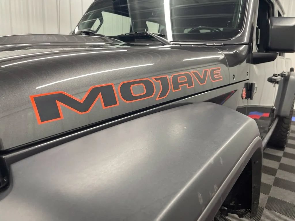 Used 2023 Jeep Gladiator Mojave w/ LED Lighting Group AWD/4WD image 26