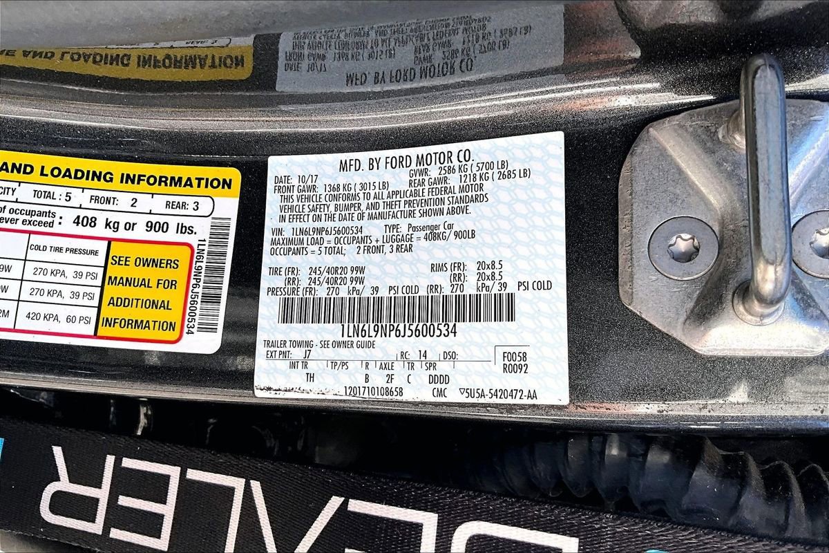 Used 2018 Lincoln Continental Reserve w/ Continental Climate Package image 19