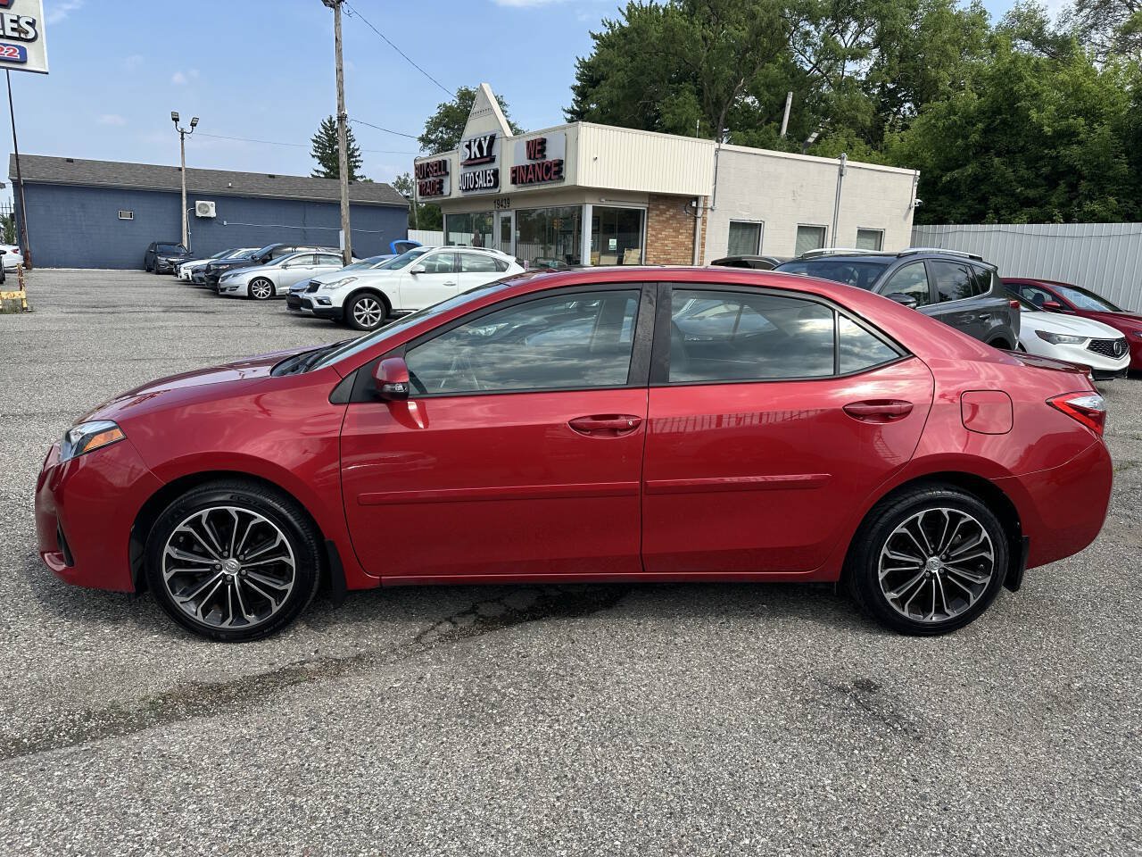 Used 2015 Toyota Corolla S Premium FWD image 8