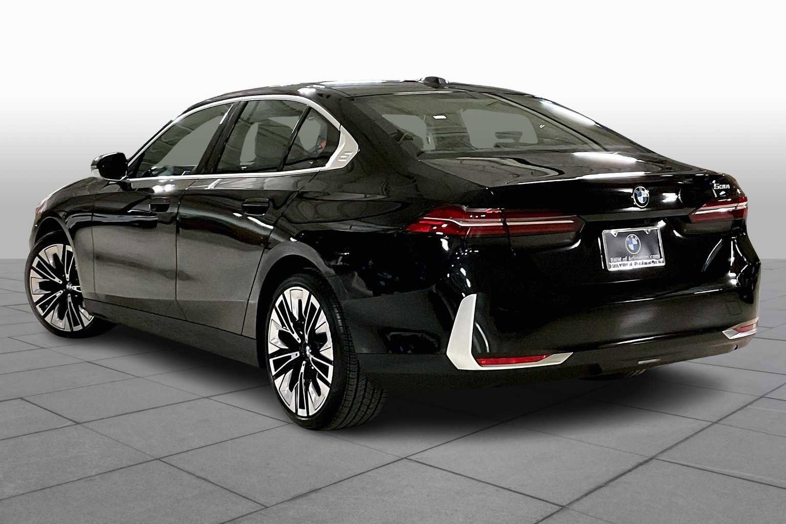 Used 2025 BMW 530i RWD image 9