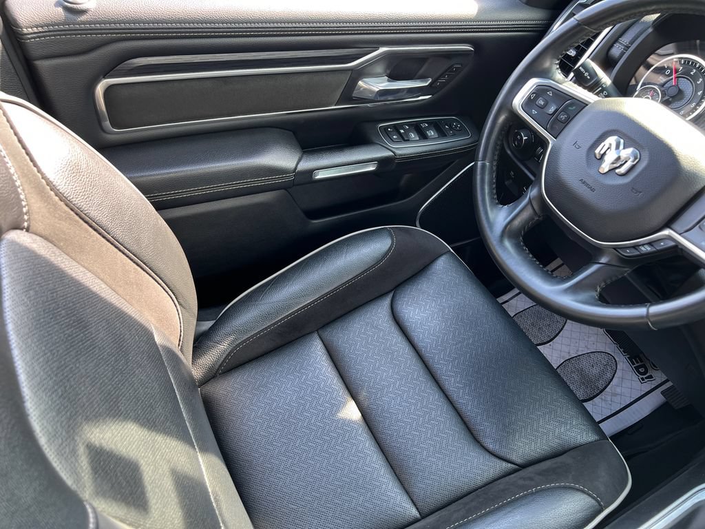 Used 2023 RAM 1500 Laramie AWD/4WD image 18