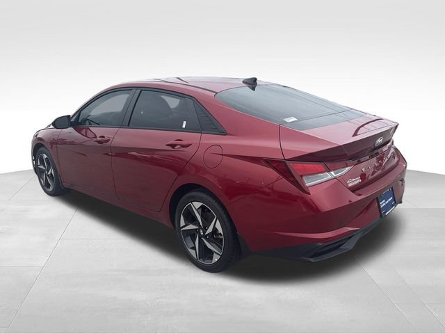 Certified 2023 Hyundai Elantra SEL w/ Convenience Package FWD image 3