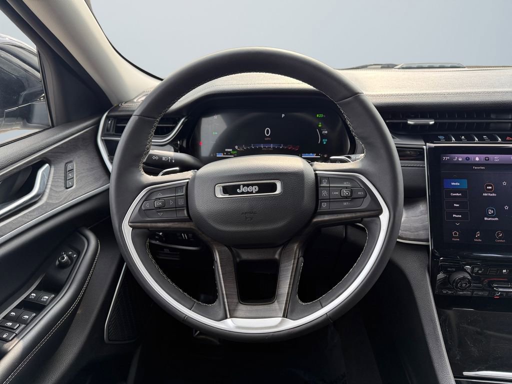 Used 2023 Jeep Grand Cherokee 4WD 4xe w/ Luxury Tech Group II image 12