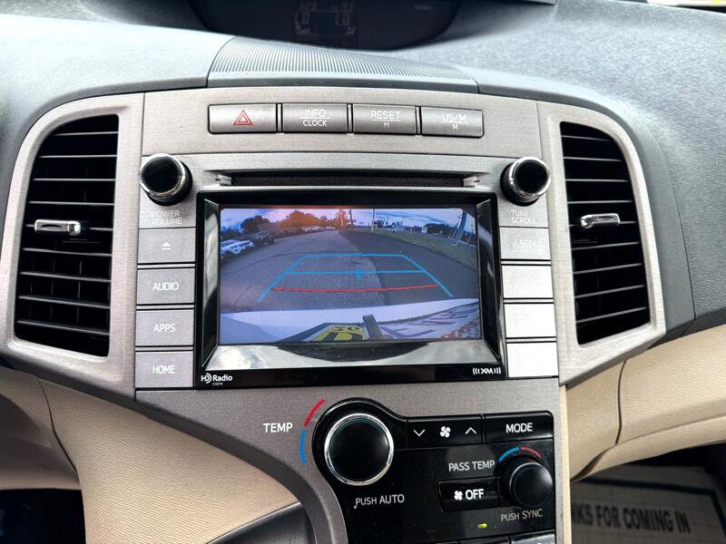 Used 2015 Toyota Venza LE image 17