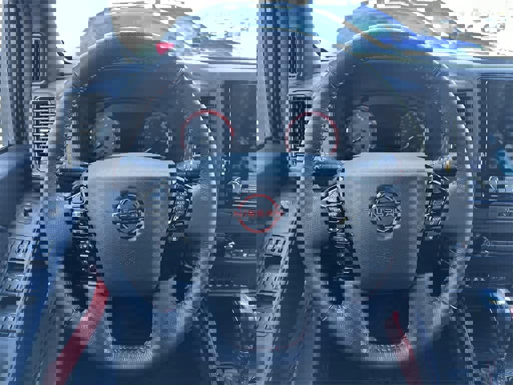 Used 2024 Nissan Frontier Pro-X w/ Pro Convenience Package image 15