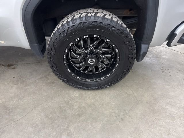 Used 2021 GMC Sierra 1500 Elevation w/ Preferred Package image 21