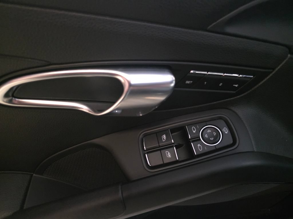 Certified 2022 Porsche 718 Cayman RWD image 20