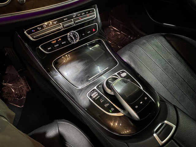 Used 2017 Mercedes-Benz E 400 4MATIC Wagon image 47