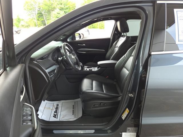 Used 2021 Cadillac XT4 Premium Luxury w/ Sun And Sound Package AWD/4WD image 23