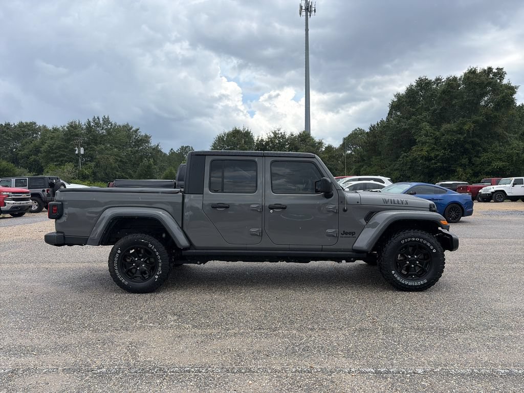 Used 2022 Jeep Gladiator Sport AWD/4WD image 7