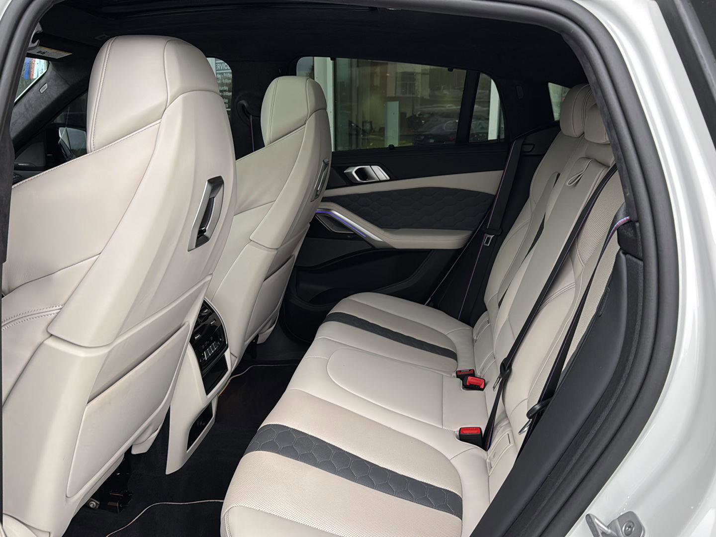 Used 2024 BMW X6 M Competition w/ Executive Package image 9