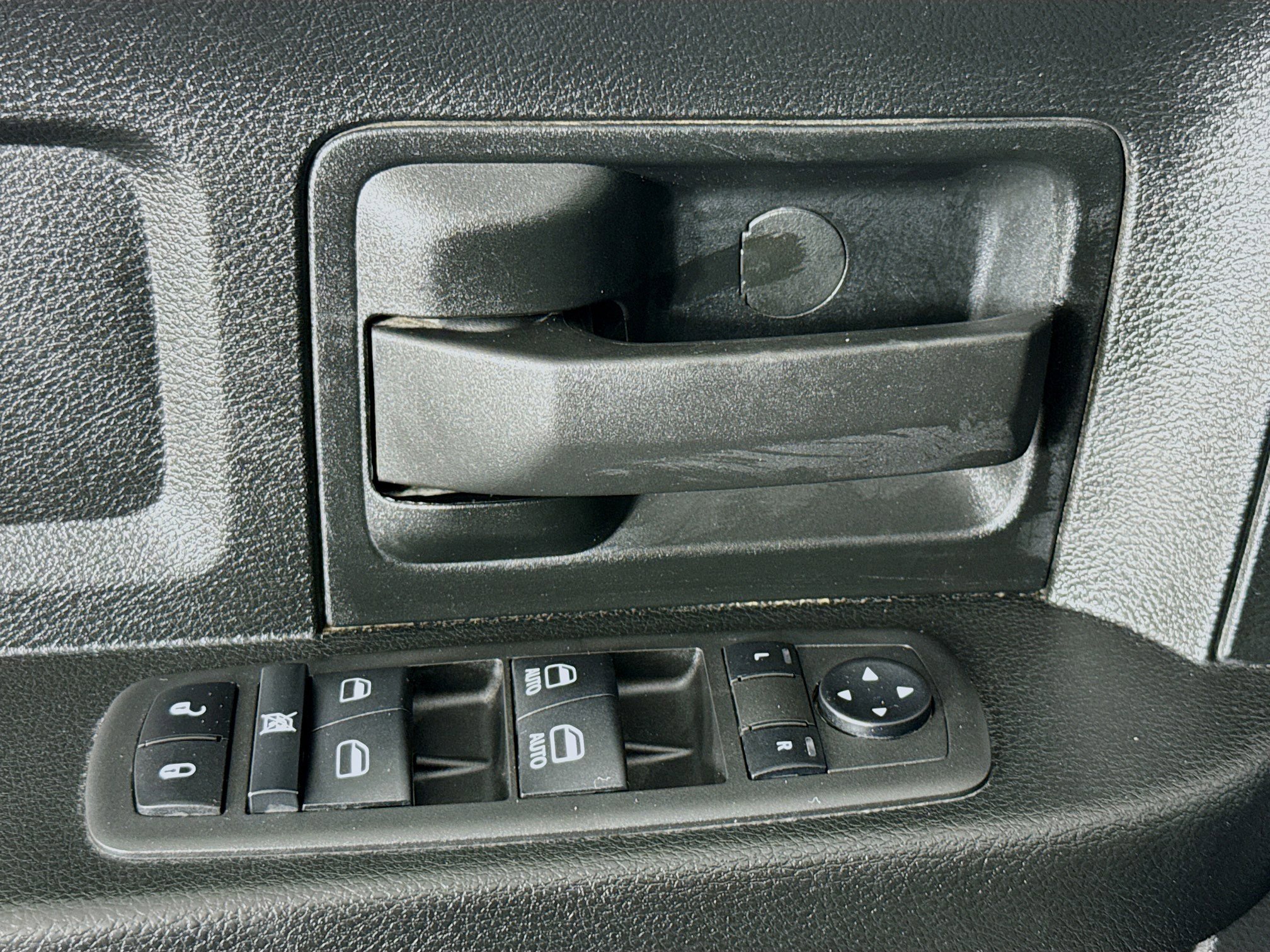 Used 2022 RAM 3500 Tradesman image 23