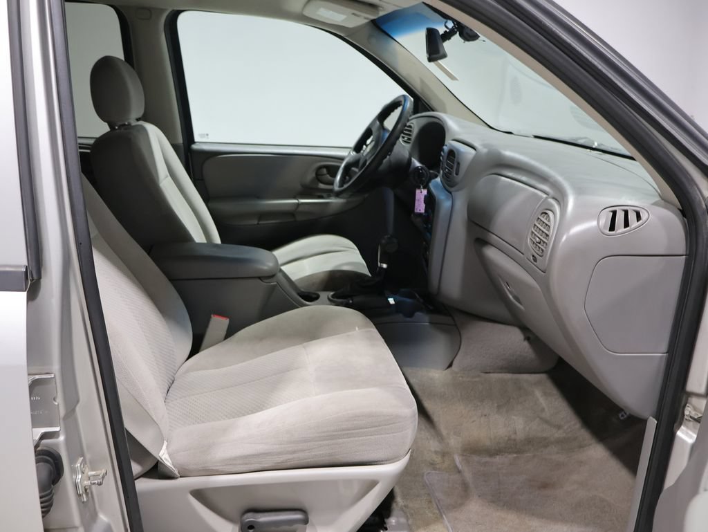 Used 2008 Chevrolet TrailBlazer 4WD image 22