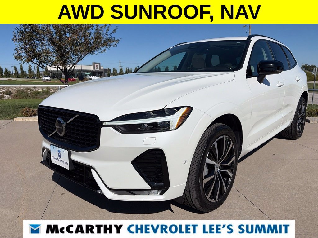 Used 2024 Volvo XC60 B5 Plus AWD/4WD image 4