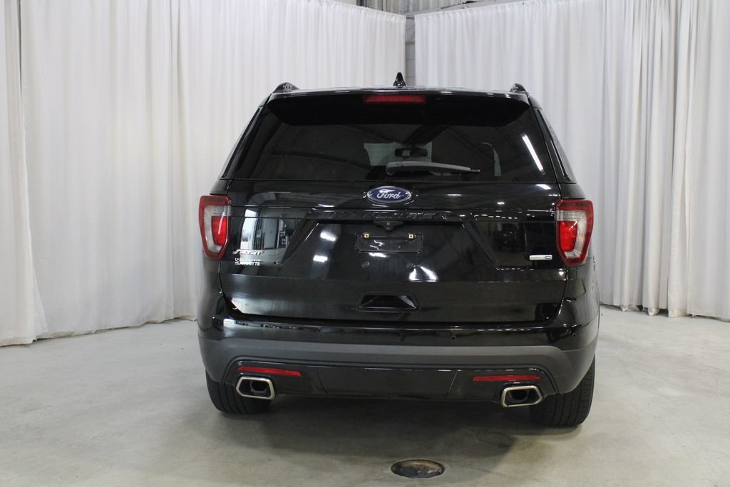 Used 2017 Ford Explorer Sport w/ Equipment Group 401A AWD/4WD image 28