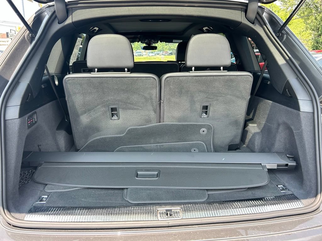 Used 2019 Audi Q7 3.0T Premium AWD/4WD image 30