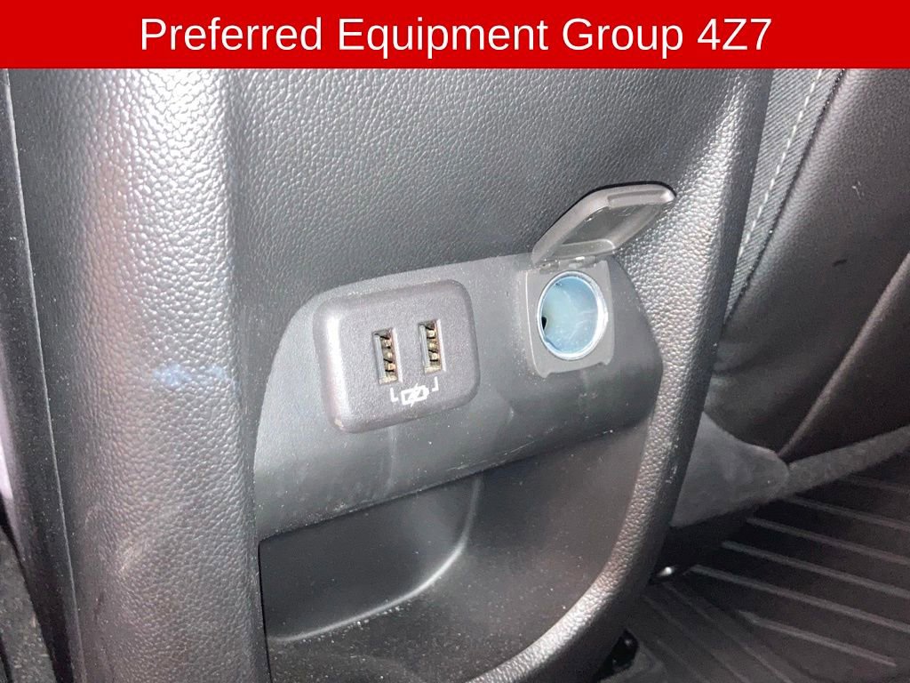 Used 2022 Chevrolet Colorado Z71 w/ Z71 Midnight Edition image 16