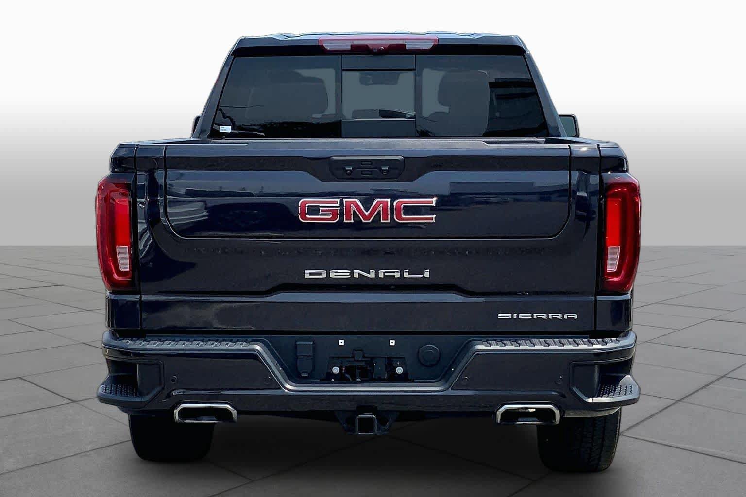 Used 2024 GMC Sierra 1500 Denali w/ Denali Reserve Package AWD/4WD image 4