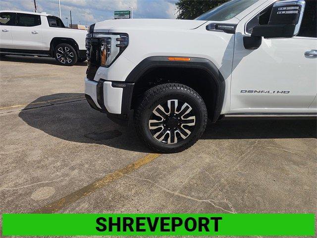 New 2025 GMC Sierra 2500 Denali Ultimate image 4