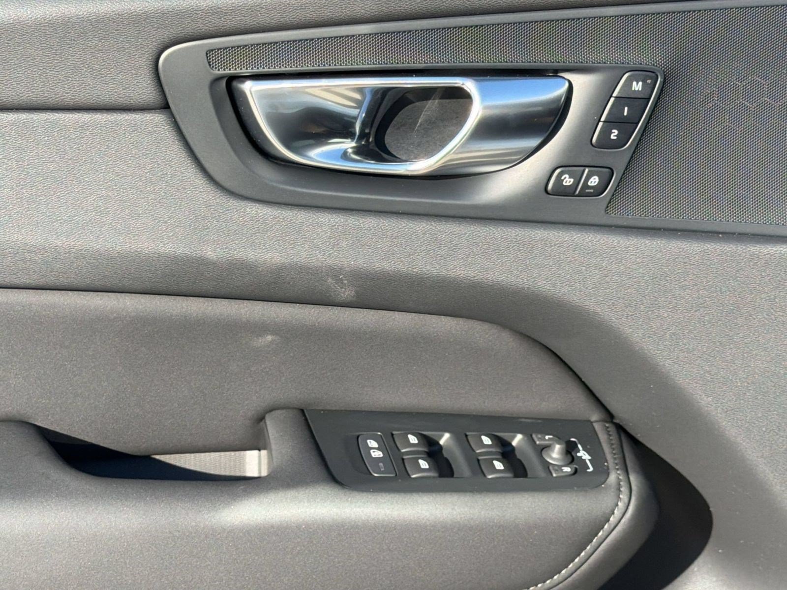 New 2026 Volvo XC60 B5 Plus w/ Climate Package AWD/4WD image 26