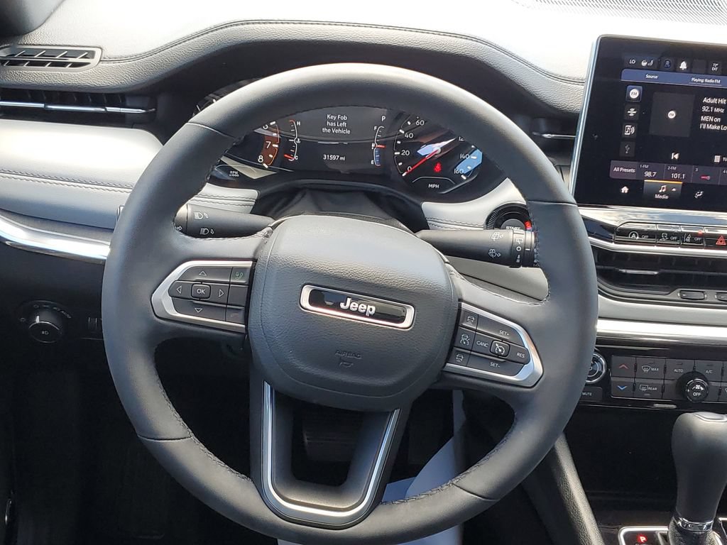 Used 2023 Jeep Compass Limited w/ Sun and Sound Group AWD/4WD image 29