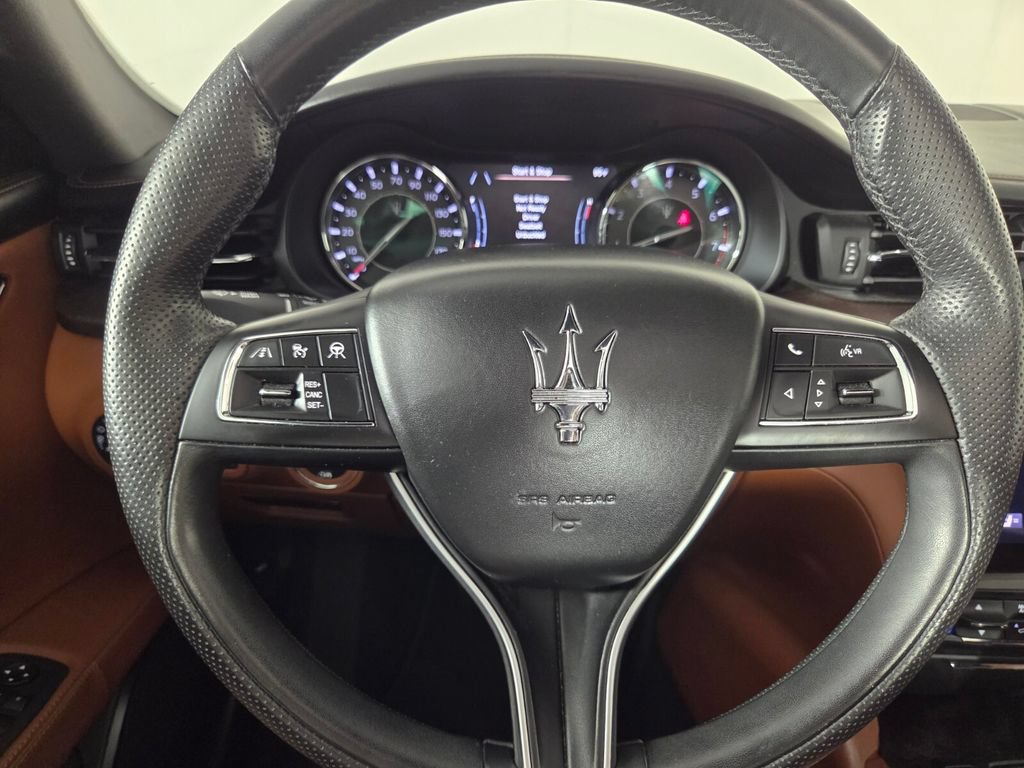 Used 2023 Maserati Quattroporte GT RWD image 16