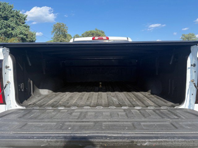 Used 2016 GMC Sierra 2500 Denali w/ Duramax Plus Package AWD/4WD image 15