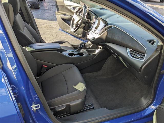 Used 2023 Chevrolet Malibu LT image 17