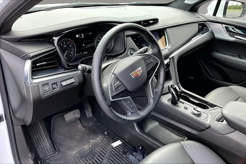New 2026 Cadillac XT5 Premium Luxury w/ Driver Assist Package FWD image 6