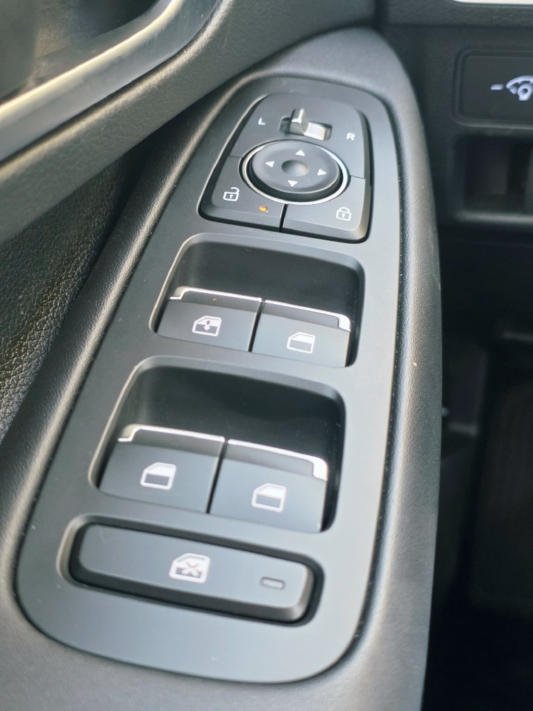 Used 2026 Hyundai Sonata Blue FWD image 44