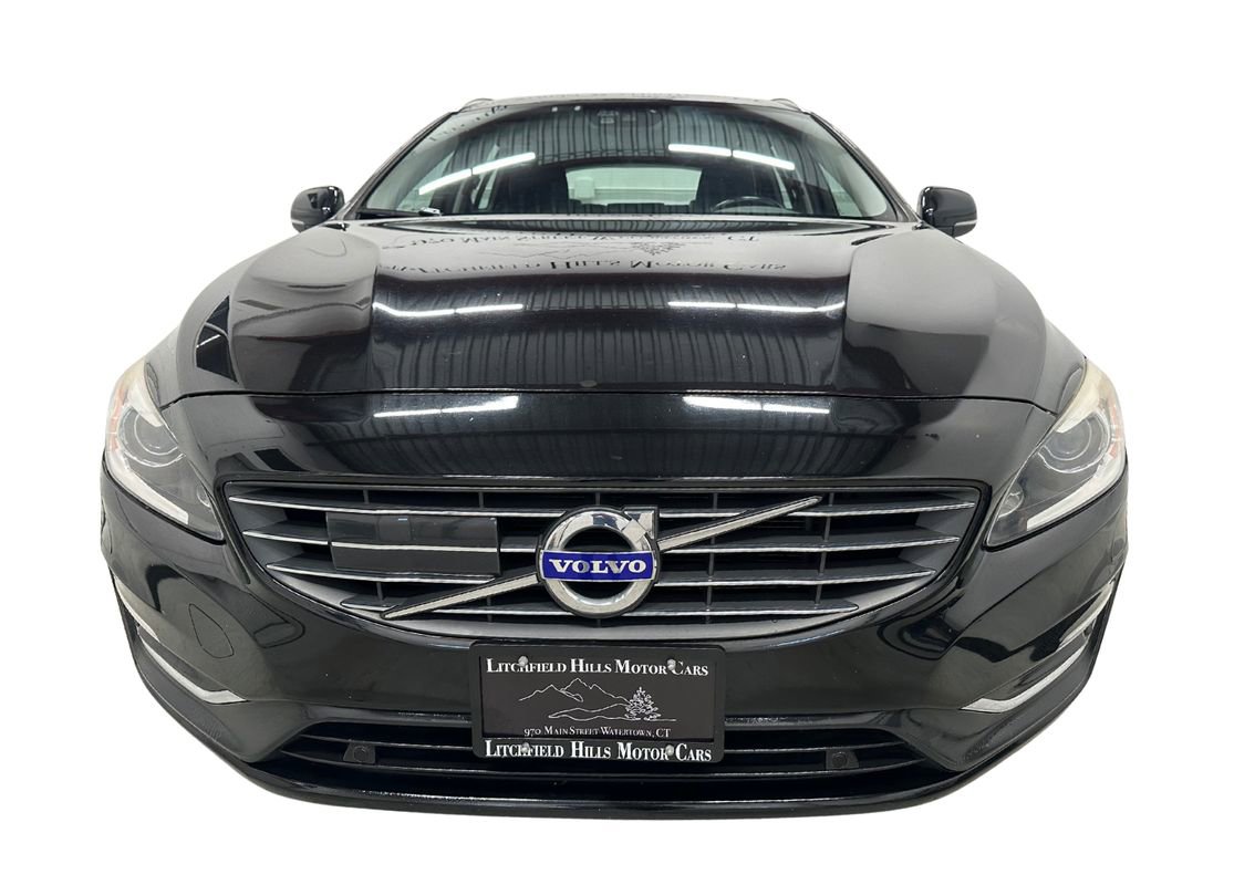 Used 2017 Volvo V60 T5 Platinum w/ Climate Package image 8