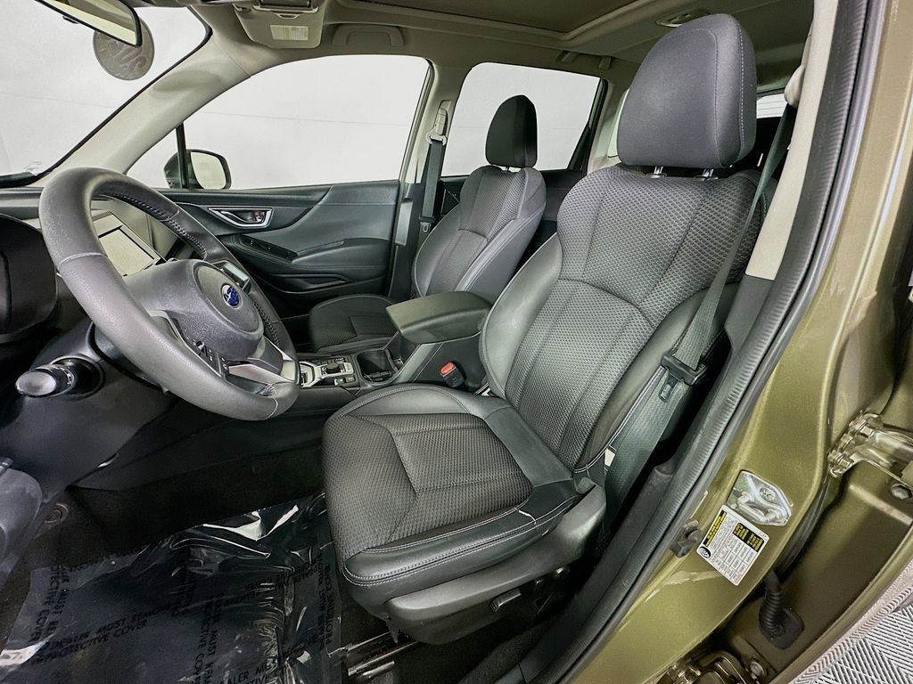 Used 2023 Subaru Forester Premium image 27