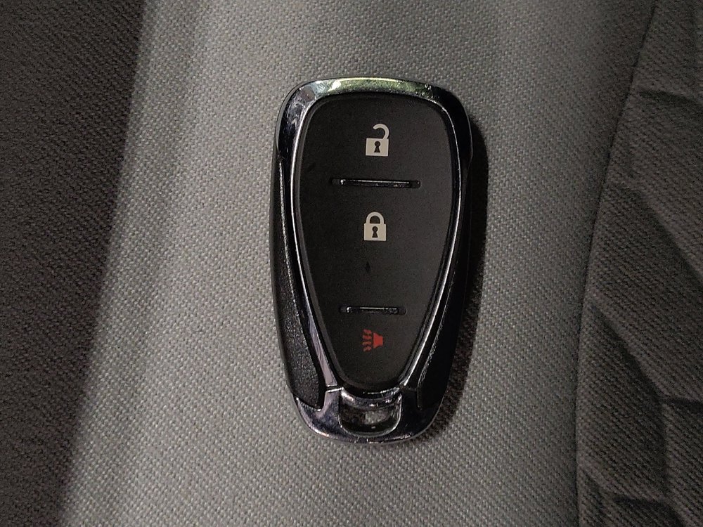 Used 2020 Chevrolet Equinox LS w/ LPO, Roadside Safety Package image 32