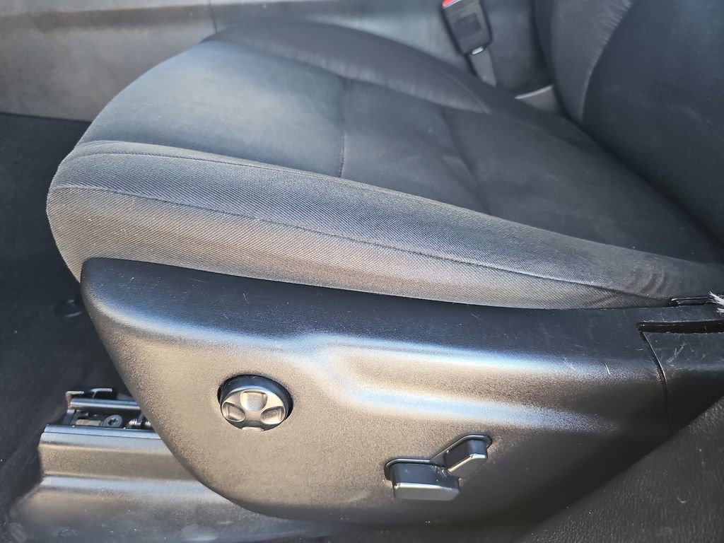 Used 2023 Dodge Durango GT image 30