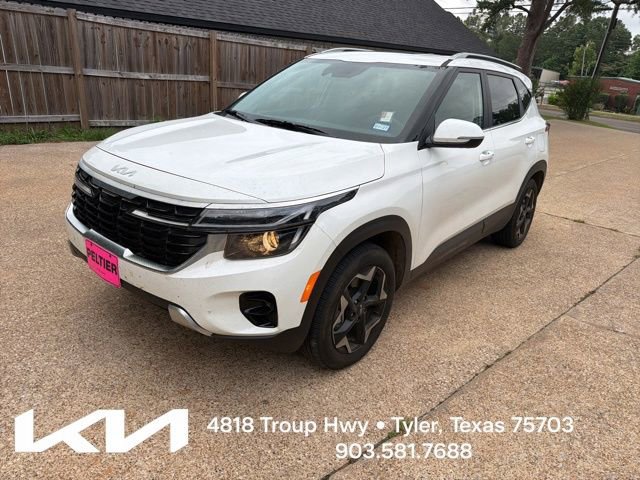Used 2024 Kia Seltos EX AWD/4WD image 3