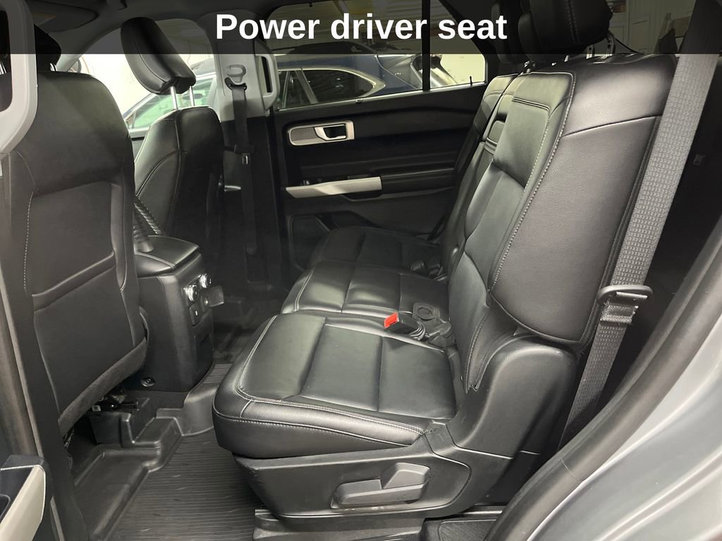 Used 2024 Ford Explorer Limited image 16